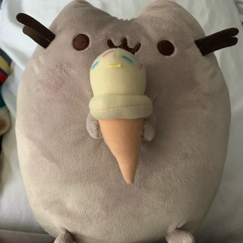 GUND Pusheen Snackables Ice Cream Stuffed Cat